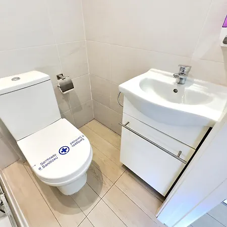 Апартаменти Skol 206 *